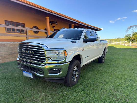 RAM 3500 6.7 I6 TURBO DIESEL LIMITED LONGHORN CD 4X4  AUTOMÁTICO